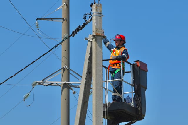 An Electrician